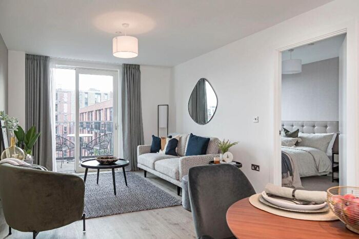 2 Bedroom Apartment To Rent In New Maker Yards, Middlewood St, M5