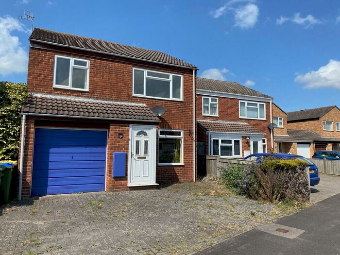 3 Bedroom Detached House To Rent In Plymouth Drive, Fareham, PO14