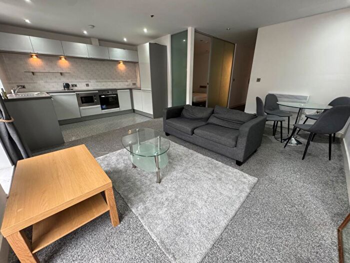 2 Bedroom Flat To Rent In Castle Exchange, George Street, Nottingham, Nottinghamshire, NG1