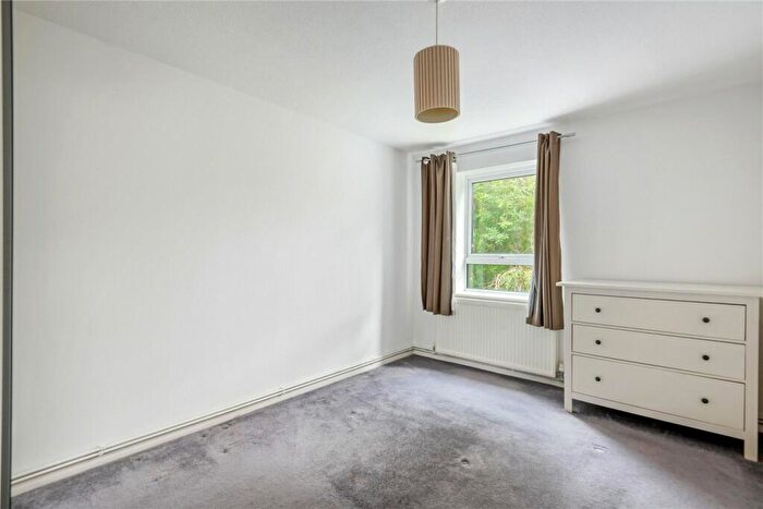 1 Bedroom Apartment To Rent In Wood Vale, London, SE23