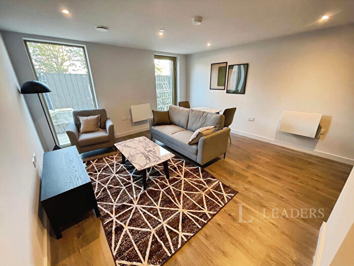 1 Bedroom Flat To Rent In Castle Street, Luton, Bedfordshire, LU1