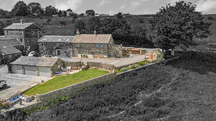 4 Bedroom Semi-Detached House For Sale In Bank Royd Farm, Krumlin, Barkisland, HX4