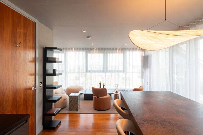 2 Bedroom Apartment To Rent In The Edge, Clowes Street, M3