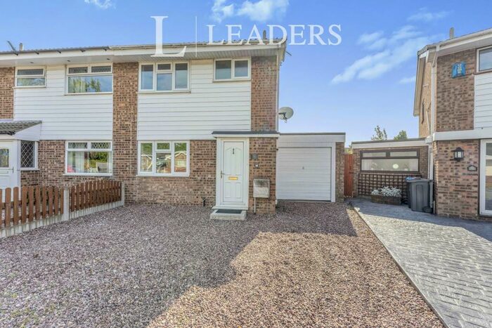 3 Bedroom Semi-Detached House To Rent In Lime Grove, Elton, CH2