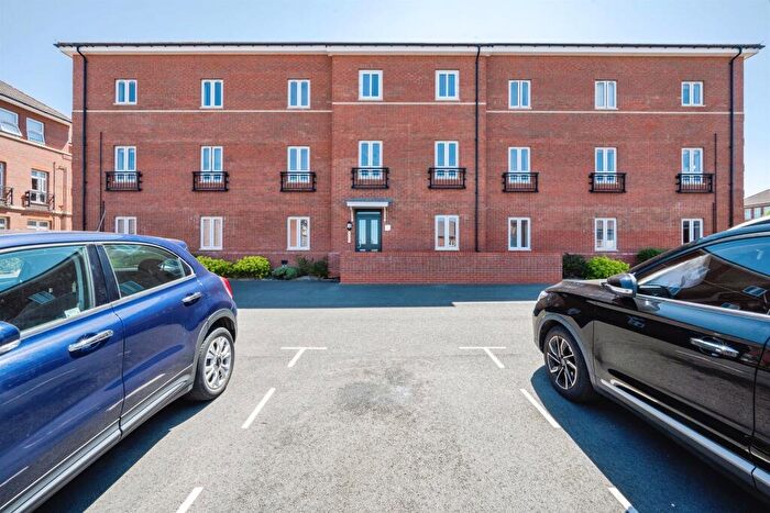 1 Bedroom Flat For Sale In Beauvais Avenue, Shortstown, Bedford, MK42