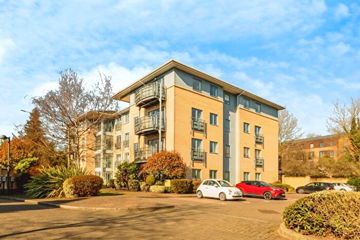 2 Bedroom Apartment For Sale In The Quays, Castle Quay Close, Nottingham, NG7