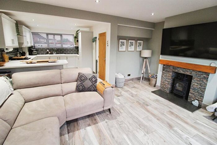 3 Bedroom Semi-Detached House For Sale In Haven Staithes, Hedon, Hull, HU12