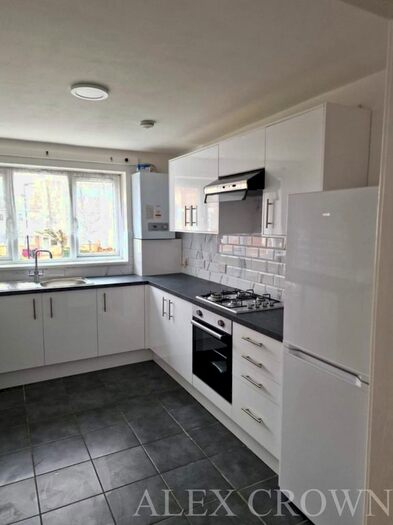 2 Bedroom Flat To Rent In Cundy Road, London, E16