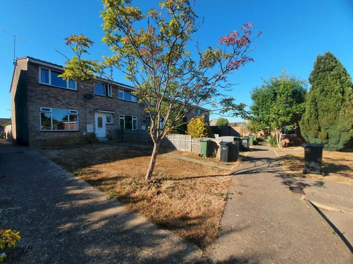 3 Bedroom End Of Terrace House To Rent In Calamint Road, Witham, CM8