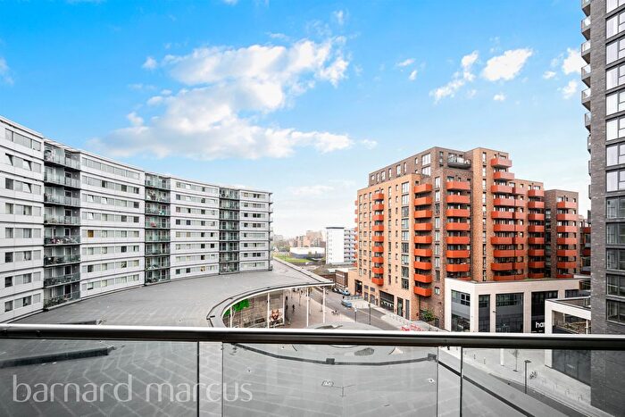 2 Bedroom Flat To Rent In Prince Regent Road, Hounslow, TW3