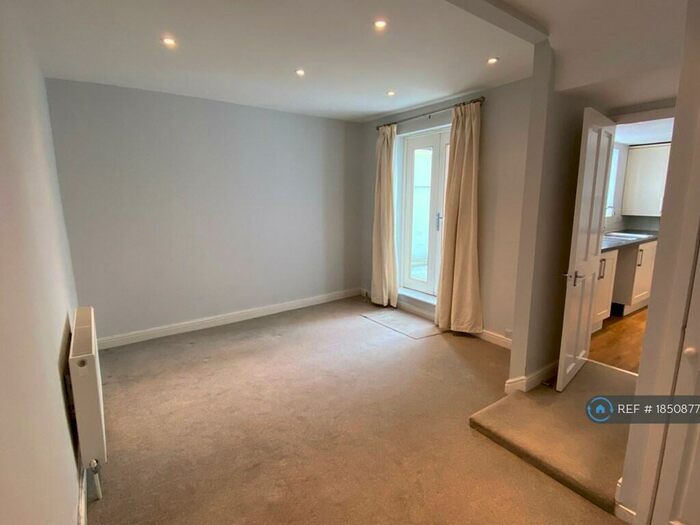 1 Bedroom Flat To Rent In Campbell Road, Brighton, BN1