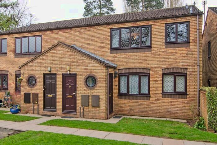 2 Bedroom Flat To Rent In Sam Barber Court, Heath Hayes, Cannock, WS12