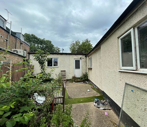 4 Bedroom Block Of Apartments For Sale In A Lichfield Road, London, N9