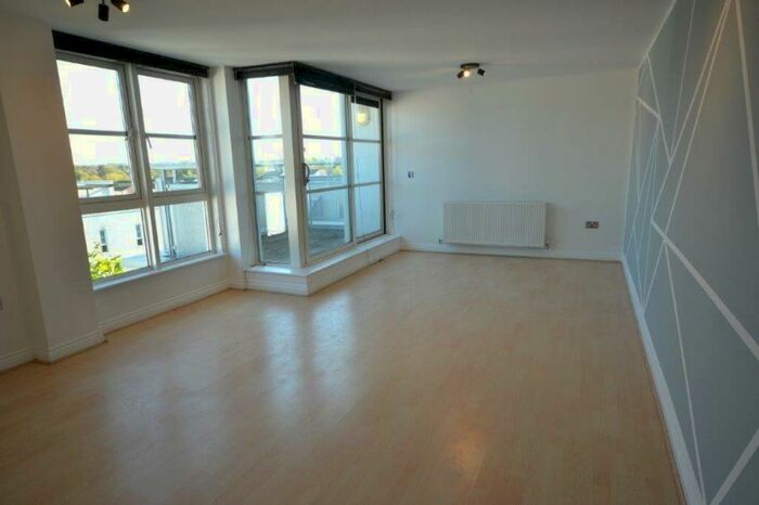 1 Bedroom Flat To Rent In Watkin Road, Leicester, LE2