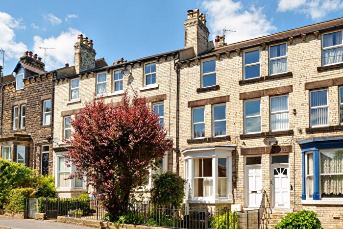 4 Bedroom Terraced House To Rent In Harlow Terrace, Harrogate, North Yorkshire, HG2