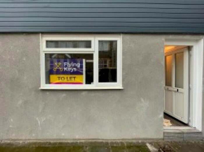 1 Bedroom Flat To Rent In Armoury Terrace, Blaenau Gwent, NP23