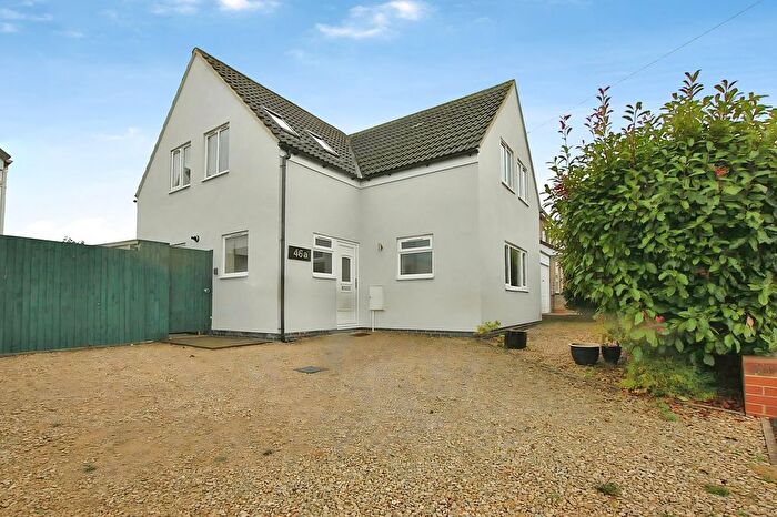3 Bedroom Detached House For Sale In Maple Drive, Charlton Kings, Cheltenham, GL53