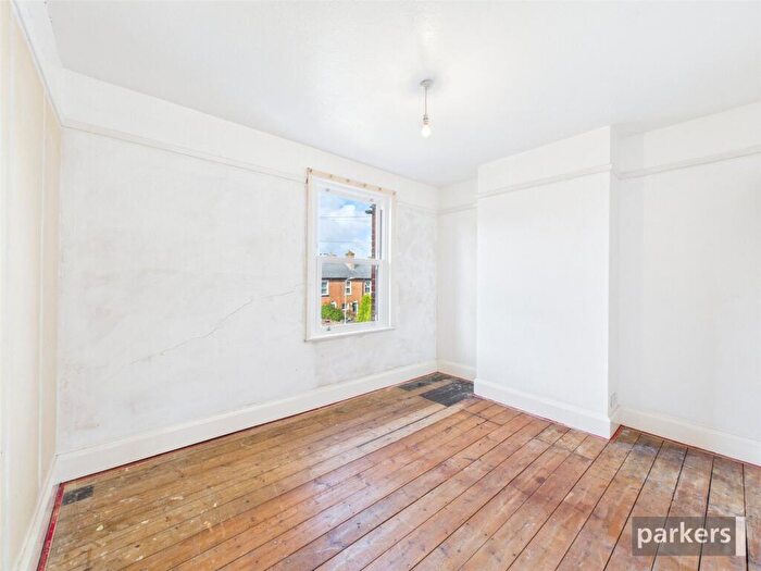 2 Bedroom Terraced House For Sale In Princes Street, Reading, Berkshire, RG1