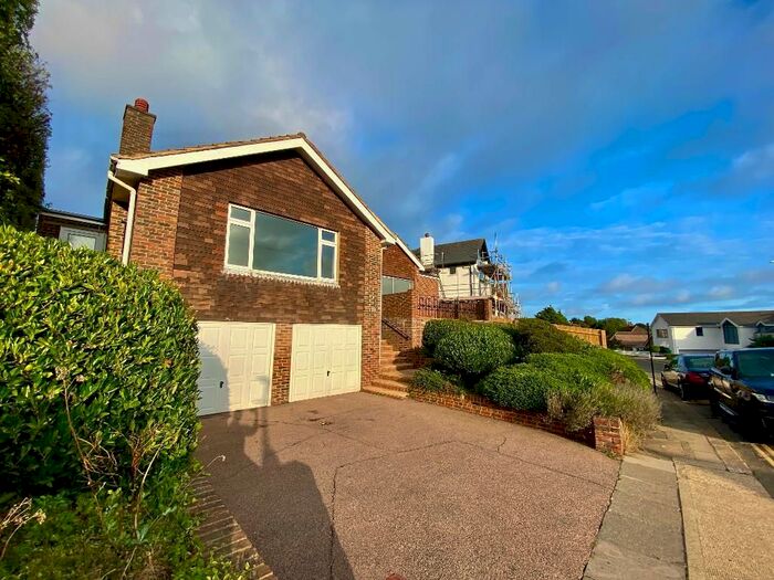 4 Bedroom Bungalow To Rent In Downside, Hove, BN3