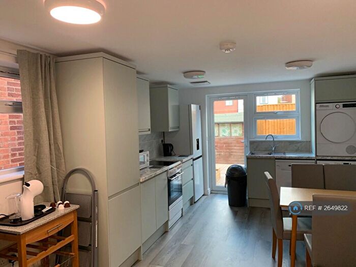 5 Bedroom End Of Terrace House To Rent In Danes Road, Exeter, EX4