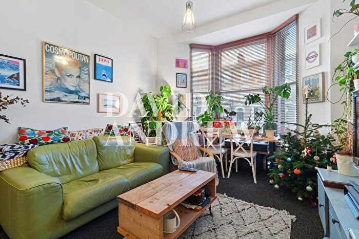 1 Bedroom Flat To Rent In Ennis Road, London, N4