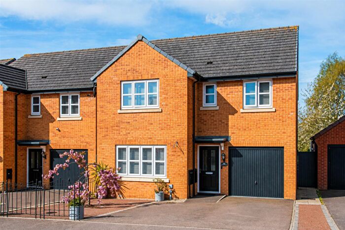 4 Bedroom Detached House For Sale In Centurion Way, Burton Latimer, NN15