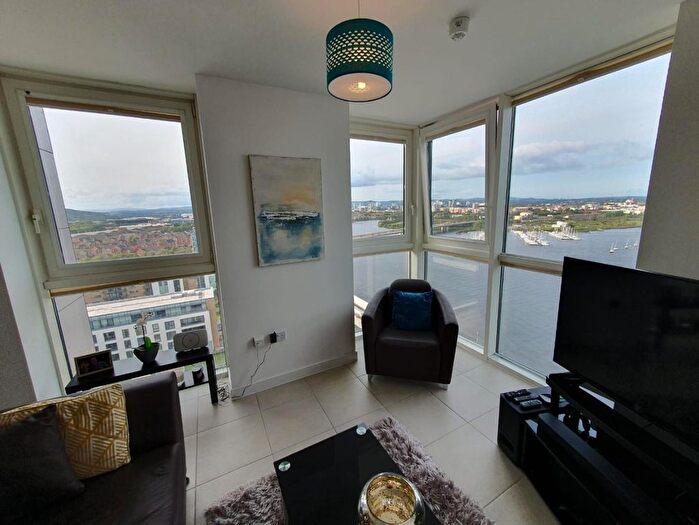 2 Bedroom Flat To Rent In Pendeen House, Ferry Court, Cardiff, CF11