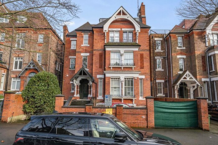 2 Bedroom Apartment To Rent In Fitzjohns Avenue, Hampstead, NW3