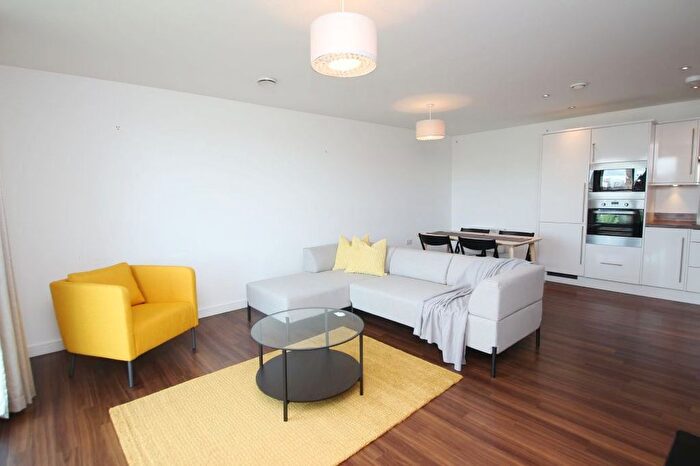 2 Bedroom Penthouse To Rent In Worsdell Drive, Gateshead, NE8