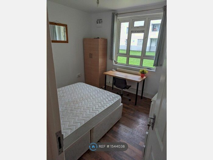3 Bedroom Flat To Rent In Old Bethnal Green Road, London, E2