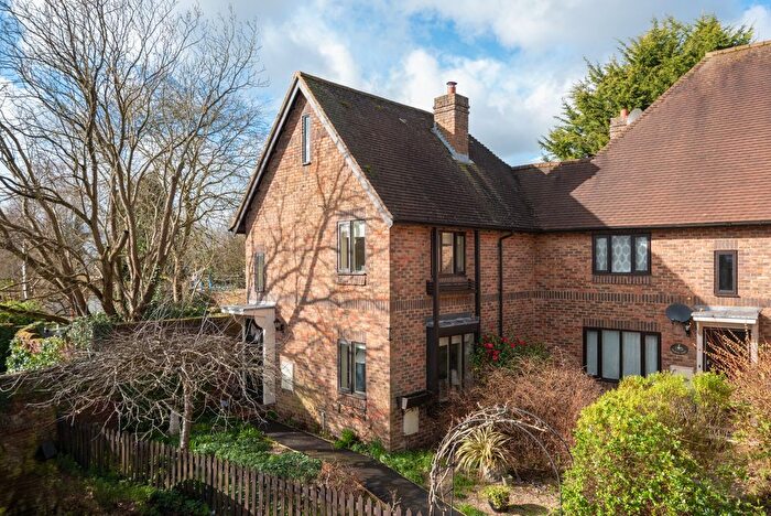 2 Bedroom End Terrace House For Sale In Pilgrims Court, High Street, Charing, TN27