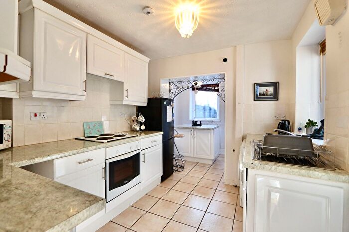 3 Bedroom Terraced House For Sale In William Street, Blackwood, NP12