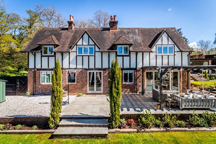 4 Bedroom Detached House For Sale In Wrotham Hill, Dunsfold, Godalming, Surrey, GU8