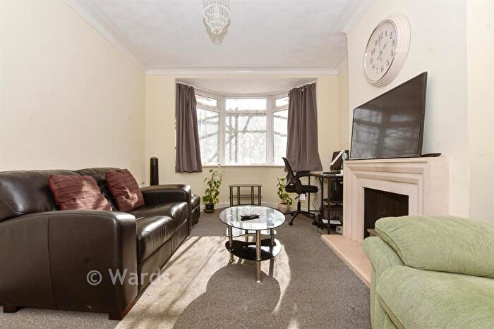 5 Bedroom Semi Detached House For Sale In Northdown Road, Margate, Kent, CT9