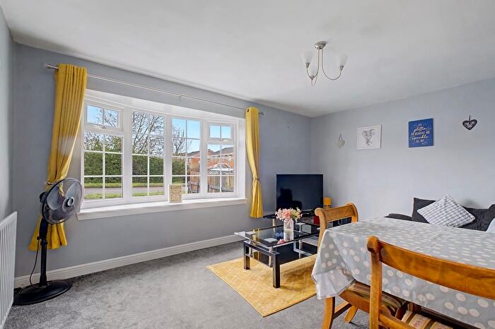 3 Bedroom Semi-detached House For Sale In Meadow Lane, Newhall, Swadlincote, DE11