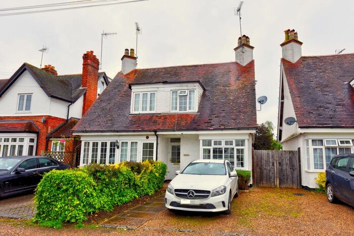 2 Bedroom Semi-Detached House To Rent In Northfield Road, Lower Shiplake, Henley-On-Thames, RG9