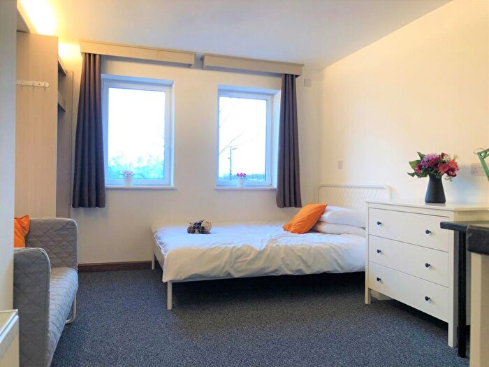 Studio To Rent In Charter Avenue, Coventry, CV4