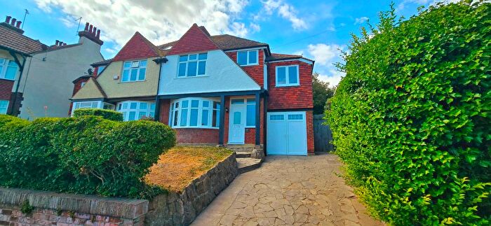 4 Bedroom Semi-Detached House For Sale In Stone Road, Broadstairs, CT10