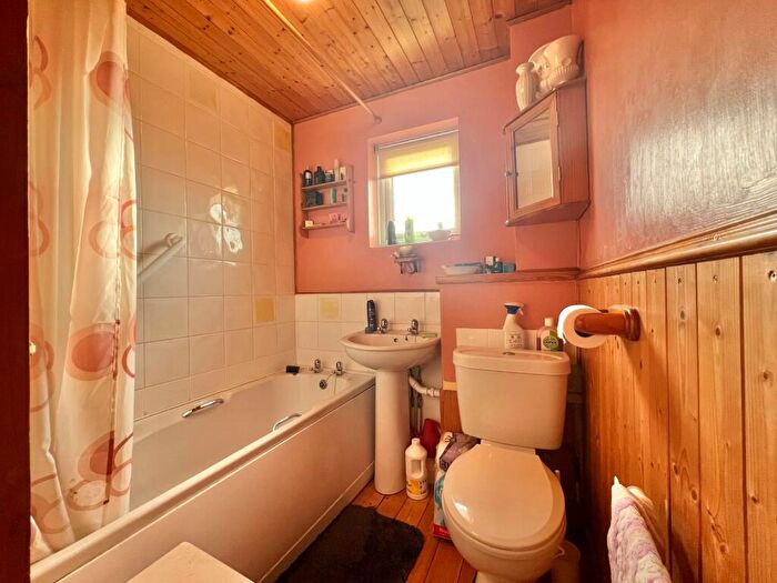 2 Bedroom Terraced House For Sale In Hartside Gardens, Long Eaton, NG10
