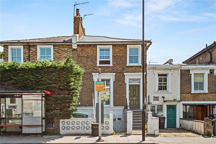 1 Bedroom Apartment For Sale In Southgate Road, Islington, N1