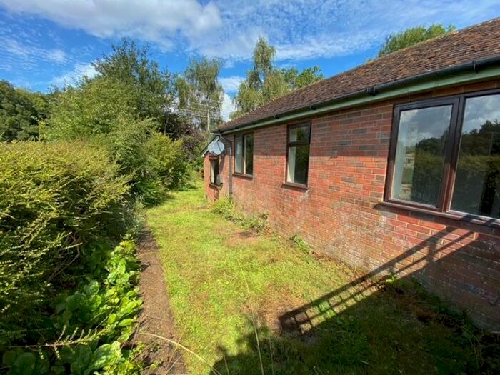 1 Bedroom Bungalow To Rent In Stone Street, Petham, Canterbury, CT4