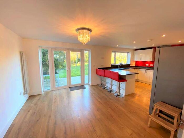 3 Bedroom Detached House To Rent In Nargate Street, Canterbury, CT3