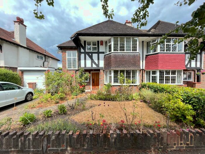 3 Bedroom Semi-Detached House To Rent In Anne Boleyn's Walk, SM3