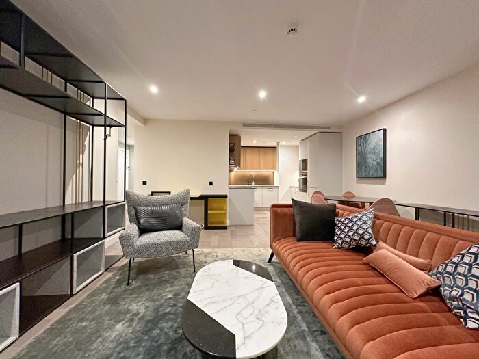 2 Bedroom Flat To Rent In Merino Gardens, Wapping, E1W