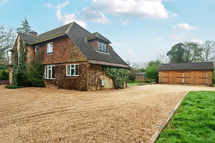 4 Bedroom Detached House For Sale In Prestwick Lane, Godalming, GU8