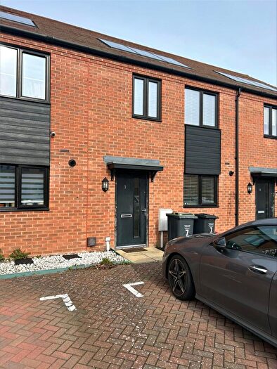 2 Bedroom Terraced House For Sale In Hirschield Drive, Leybourne, West Malling, Kent, ME19