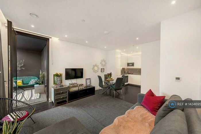 1 Bedroom Flat To Rent In Charles Clowes Walk, London, SW11