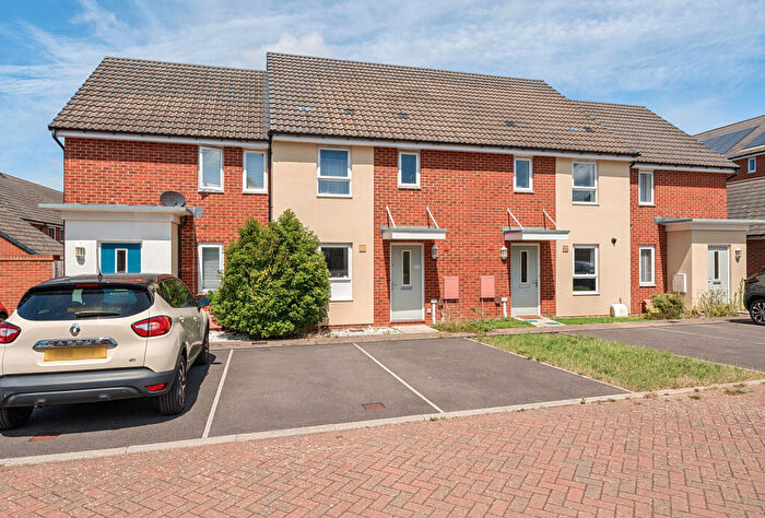 3 Bedroom Terraced House For Sale In Oatley Way, Fishponds, Bristol, BS16