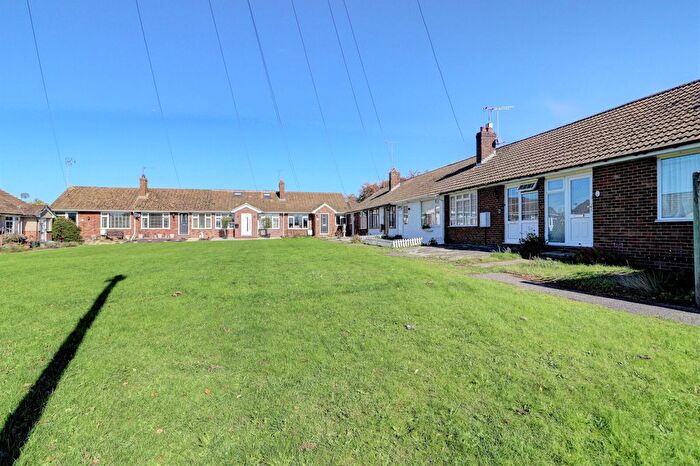 1 Bedroom Bungalow For Sale In Brackley Road, Hazlemere, Buckinghamshire, HP15