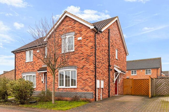 2 Bedroom Semi-Detached House For Sale In Scholars Walk, Brigg, North Lincolnshire, DN20